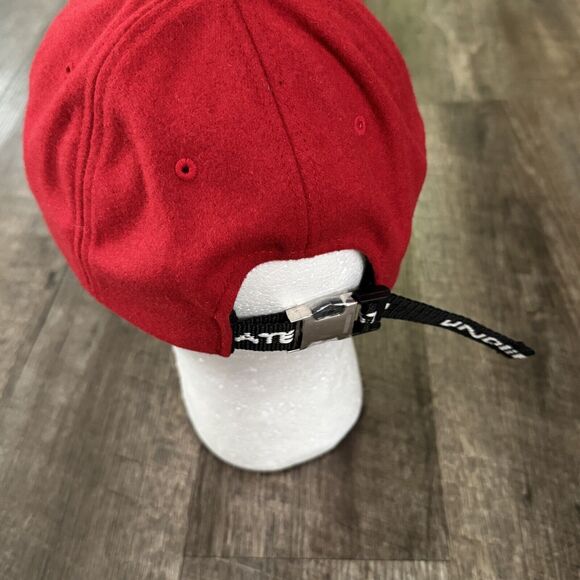 Undefeated Yupoong Sample Not To Be Sold Snapback Red Hat - Picture 3 of 5